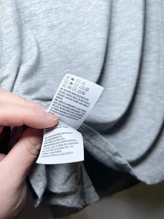 American Eagle Women's Gray Soft & Sexy V-Neck Long Sleeve Top Size Medium - Picture 8 of 12